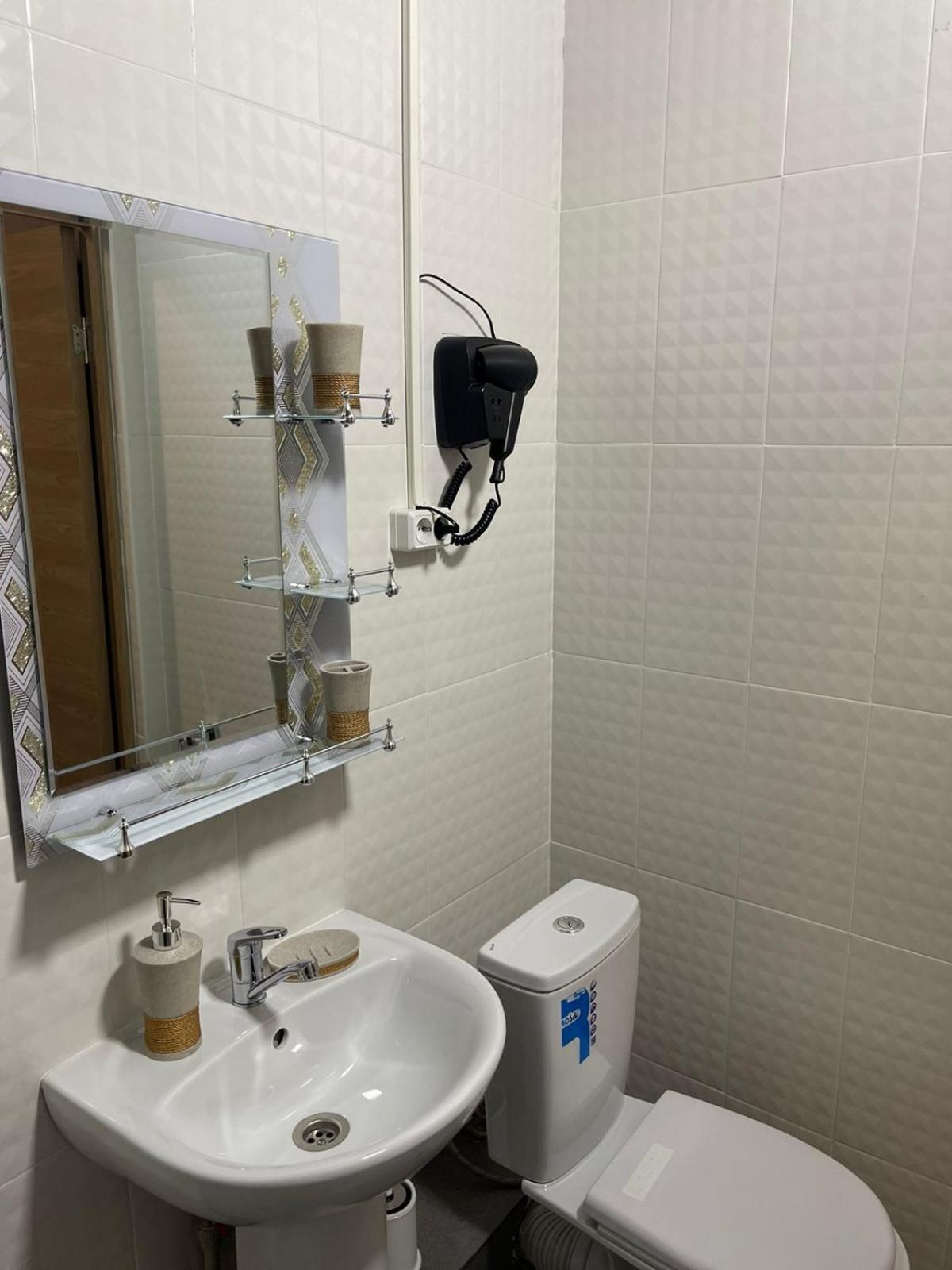 Hostel Kochevnik Capsule Hotel אלמטי מראה חיצוני תמונה