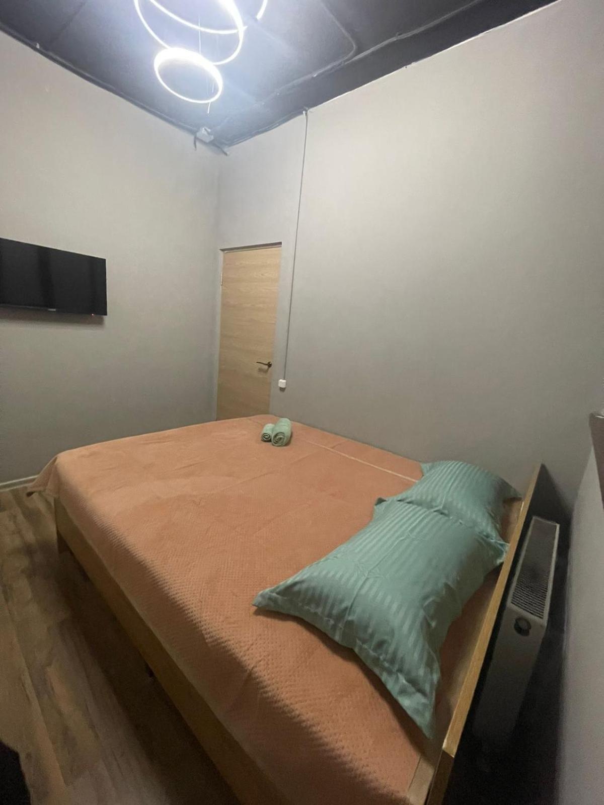 Hostel Kochevnik Capsule Hotel אלמטי מראה חיצוני תמונה