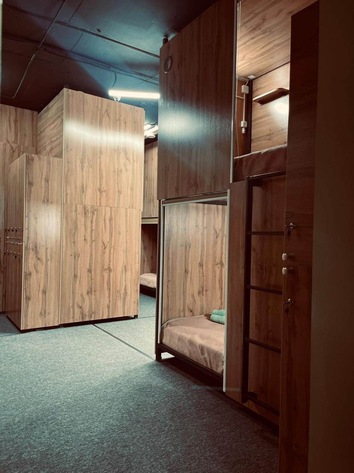 Hostel Kochevnik Capsule Hotel אלמטי מראה חיצוני תמונה