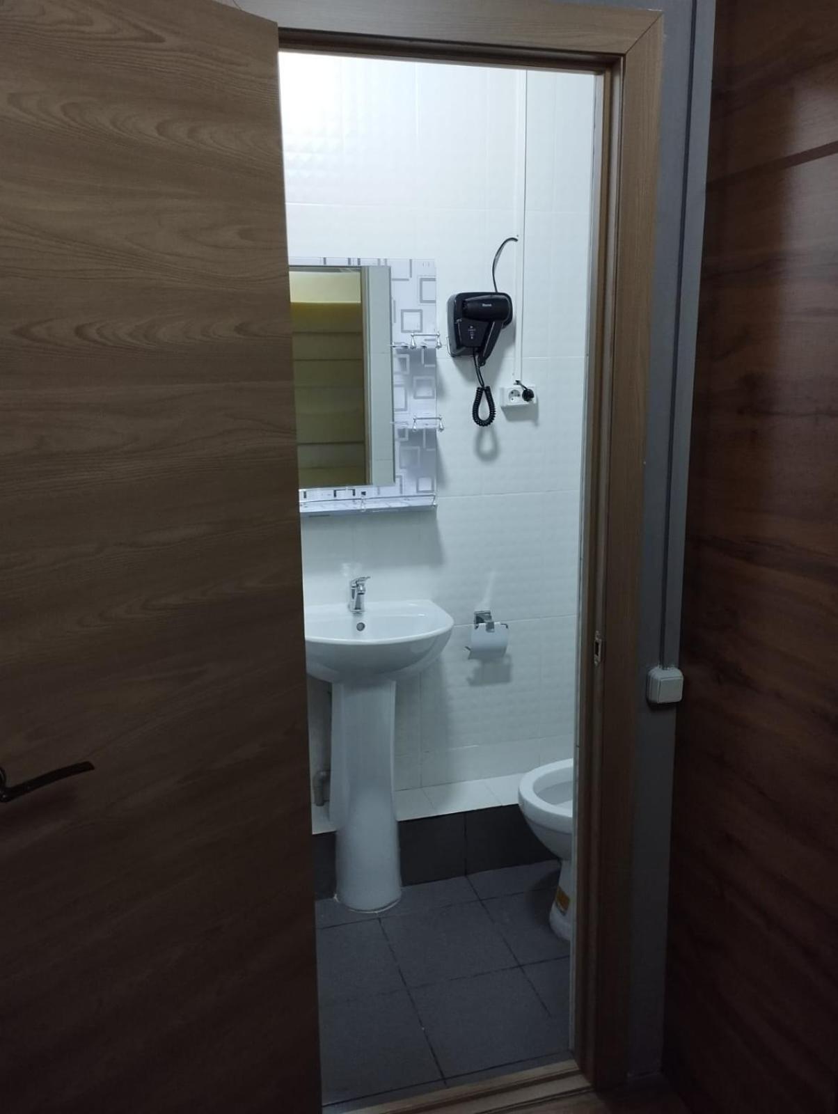 Hostel Kochevnik Capsule Hotel אלמטי מראה חיצוני תמונה